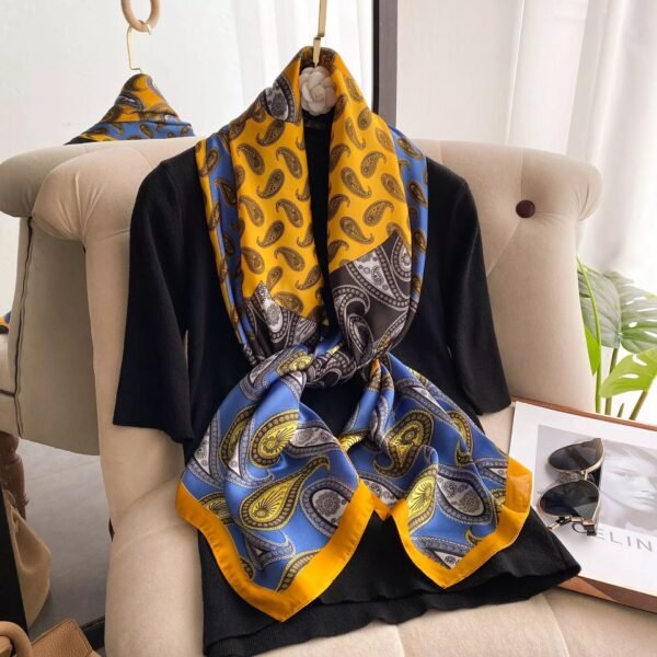 Foulard effet soie